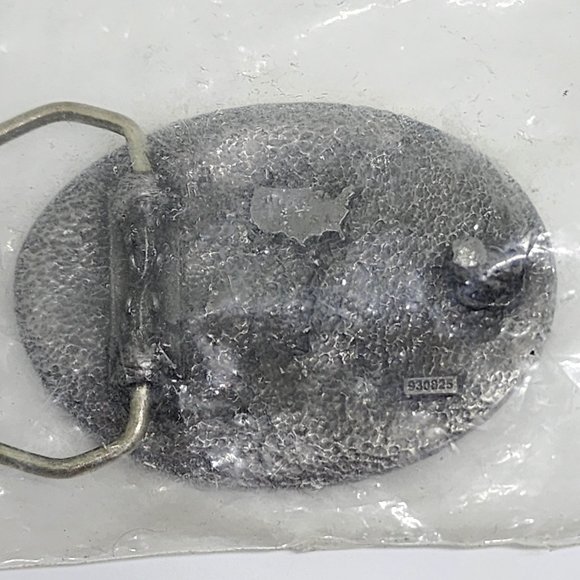 Vintage NRA ILA Eagle Holding Rifle New In Sealed Pack Enamel Pewter Belt Buckle - Picture 5 of 7